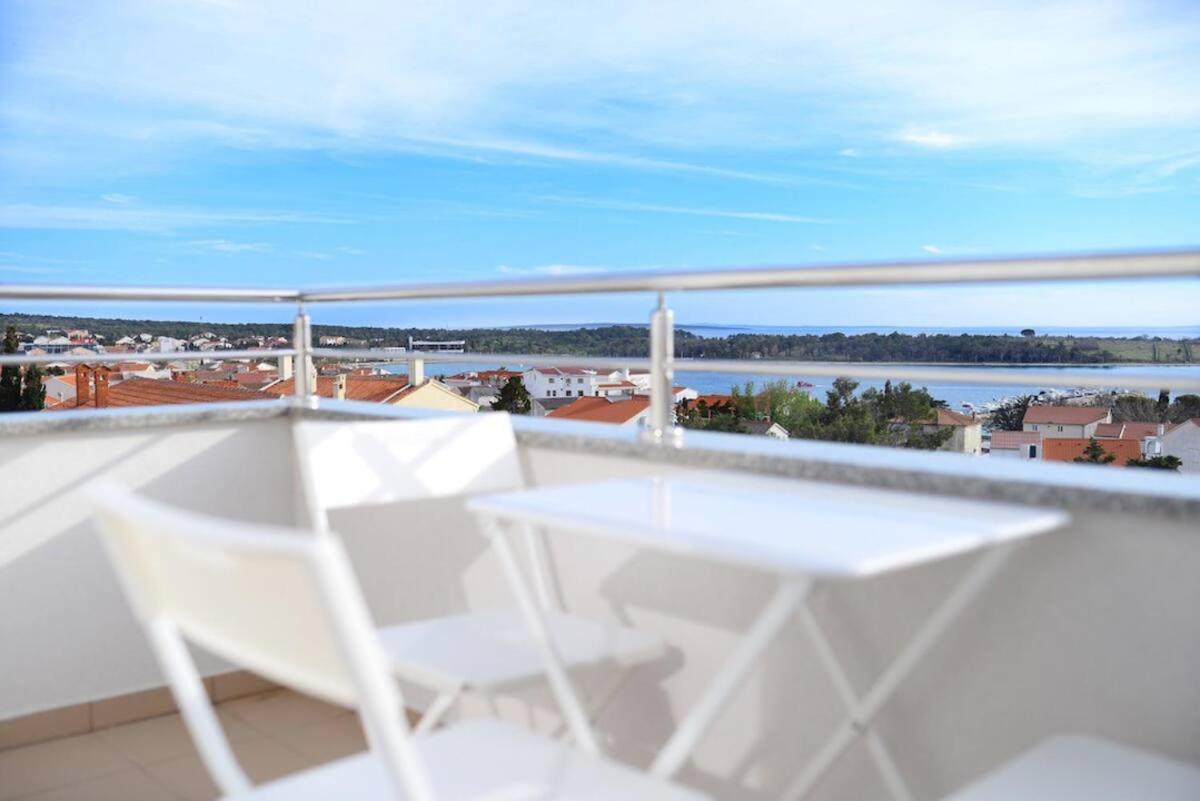 Avada Premium Apartment Novalja Exterior photo